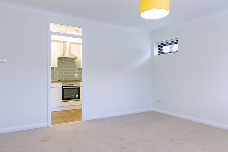 Lounge- click for photo gallery